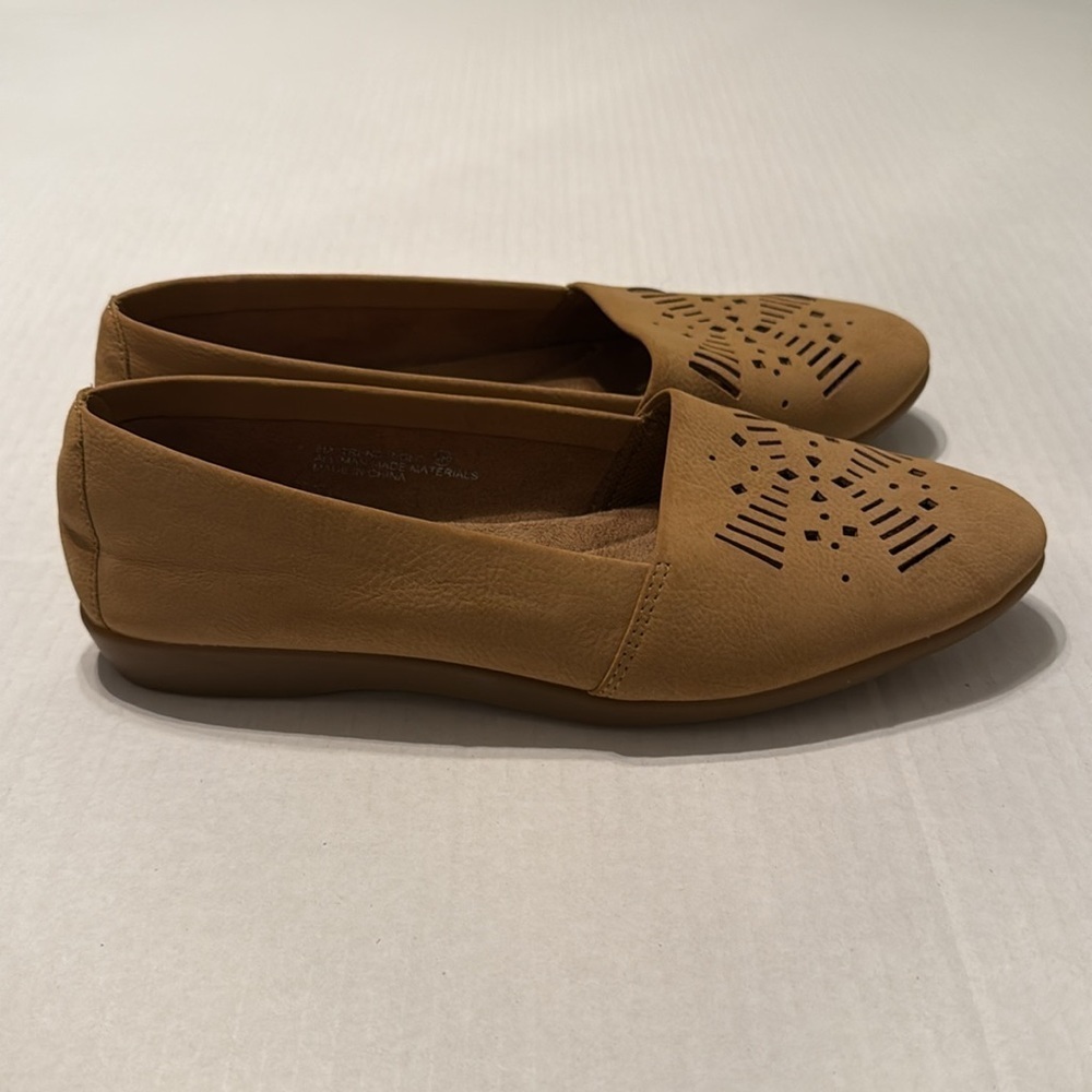 NWT A2 by Aerosoles Women's Tan Trend Right Women's Ballet Flats Size 6 - Picture 4 of 5
